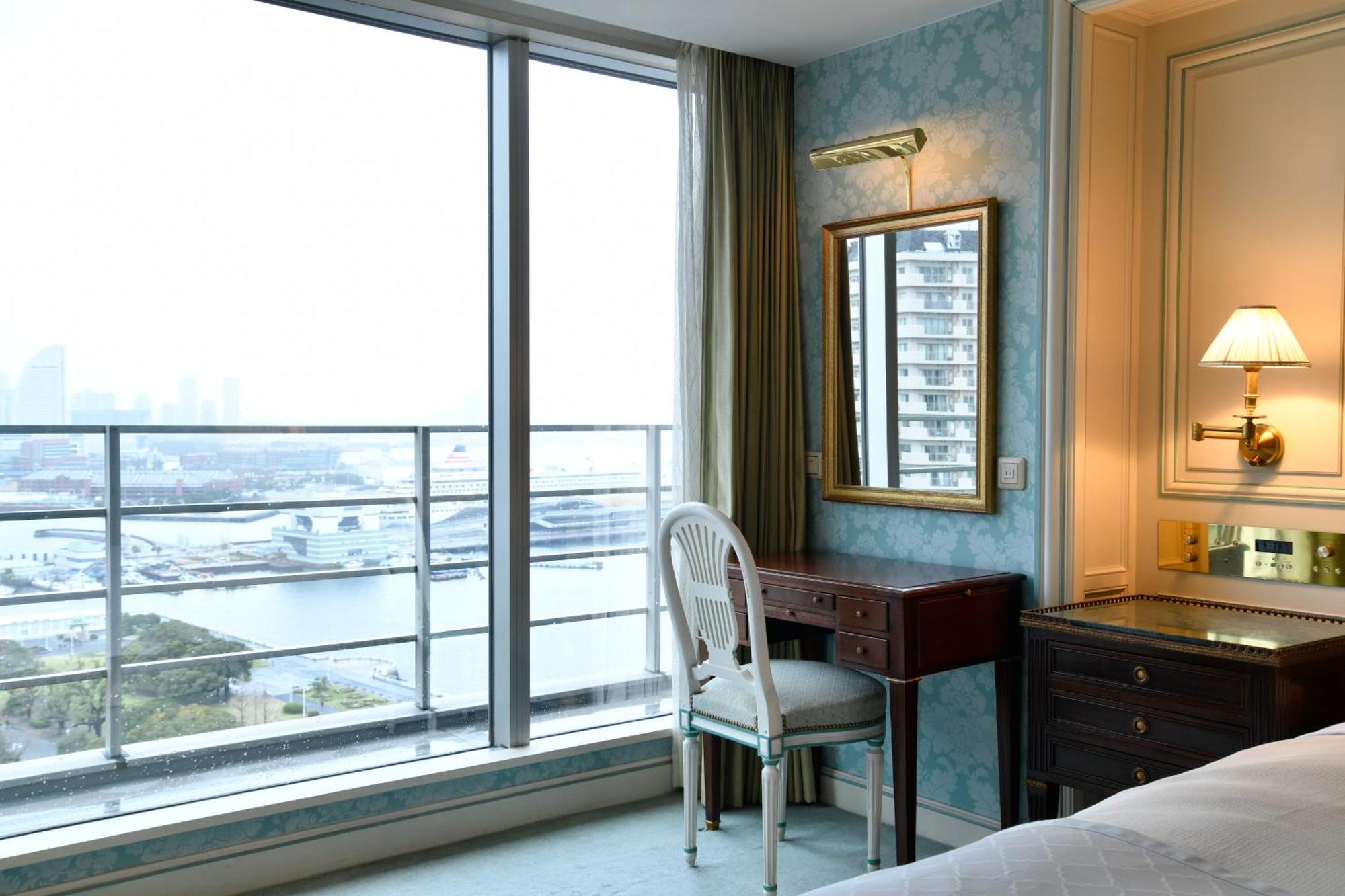 Hotel New Grand Yokohama  Extérieur photo A bedroom at the hotel