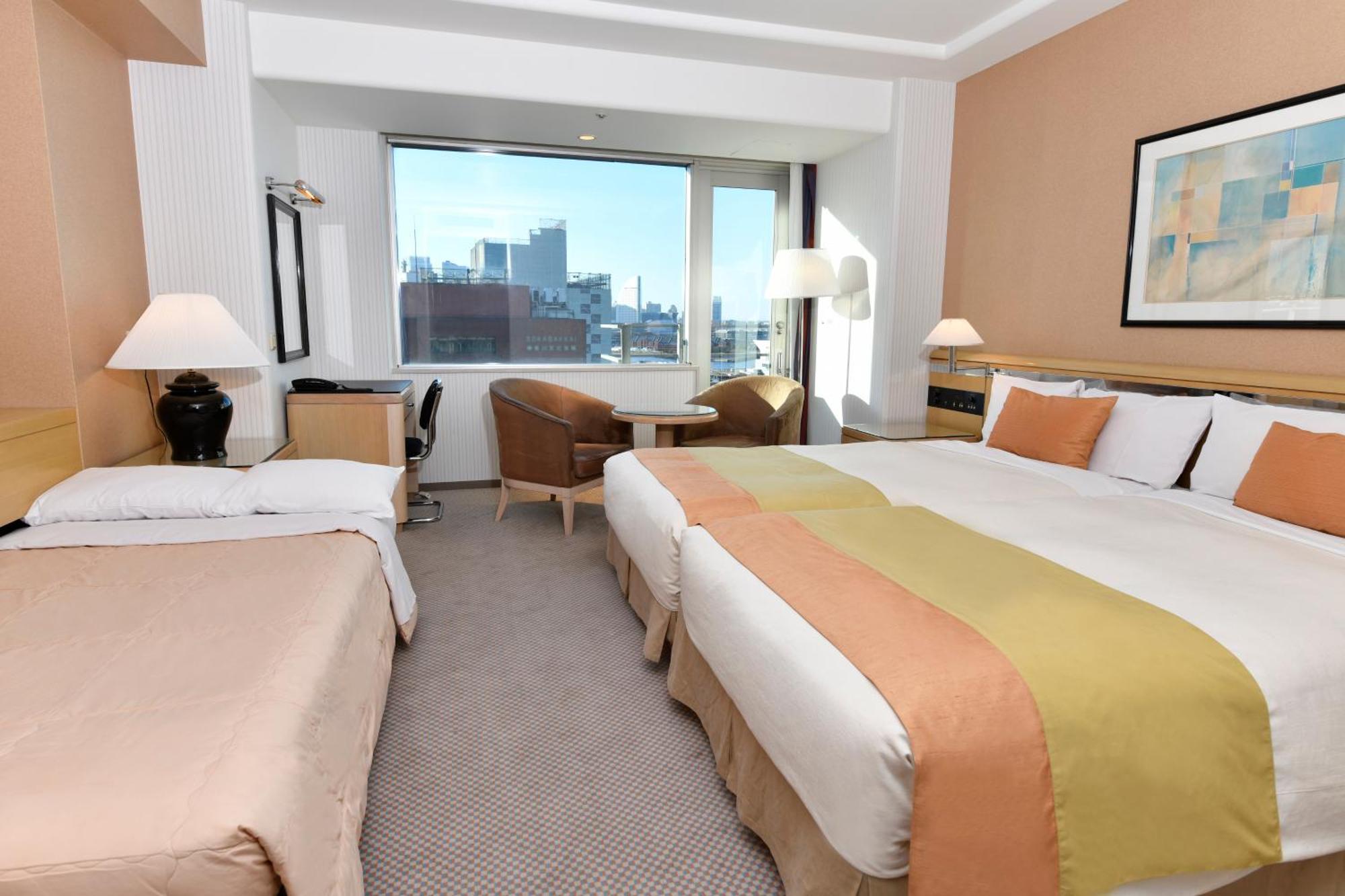Hotel New Grand Yokohama  Extérieur photo A room at the hotel